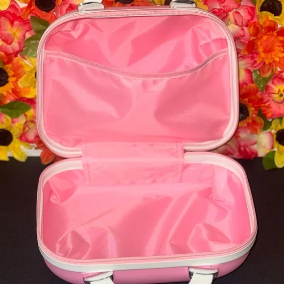 Hello Kitty Cosmetic Travel Case New without Tags - Pink - Picture 3 of 3